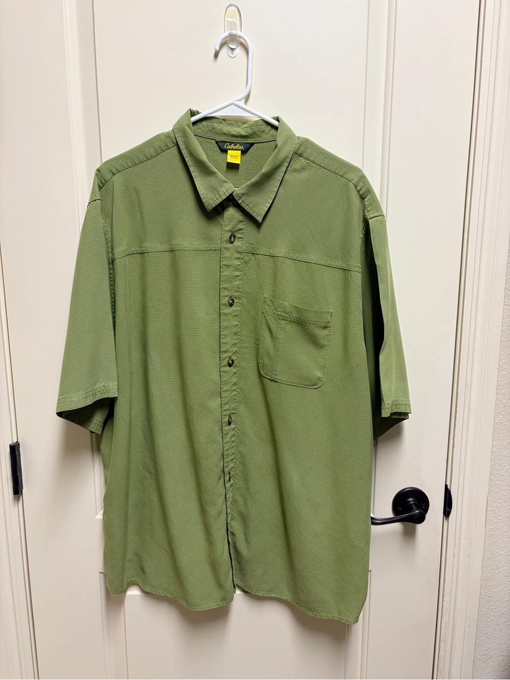 Cabela's Men's Short-Sleeve Button-Down Shirt in Green - Size 2XL / 2TG